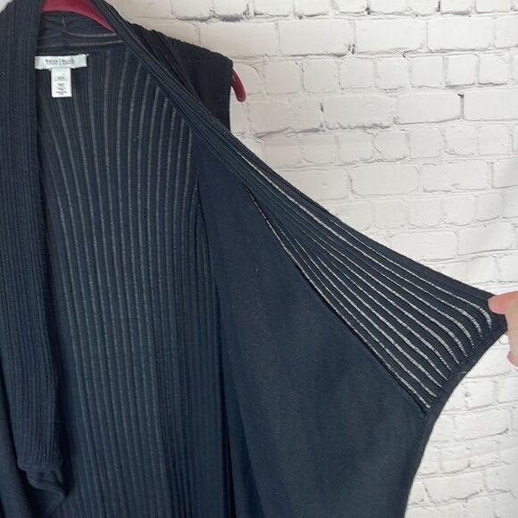 White House Black Market Vest - Picture 4 of 6